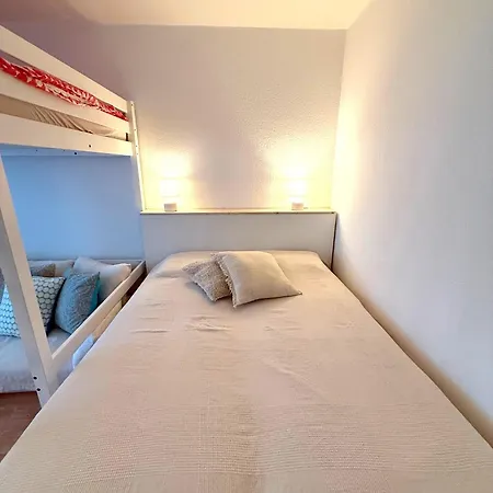 Strandbude 4 *